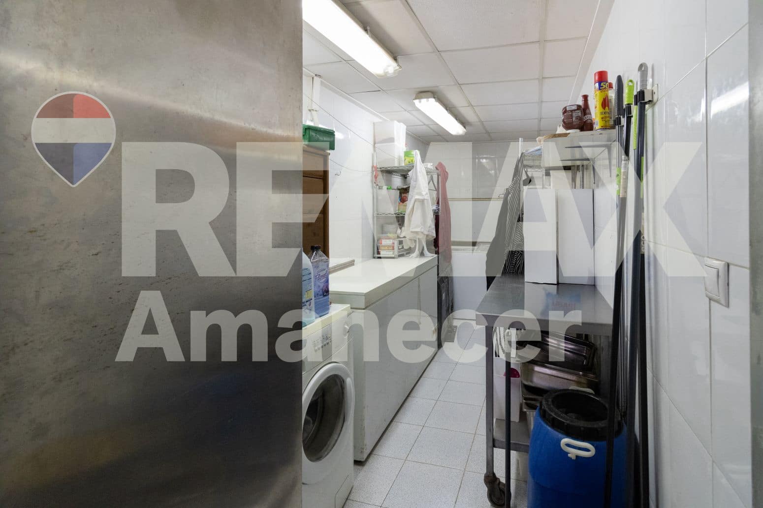 Commercieel te koop in La Veleta - € 218.000 (Ref: 9847525)