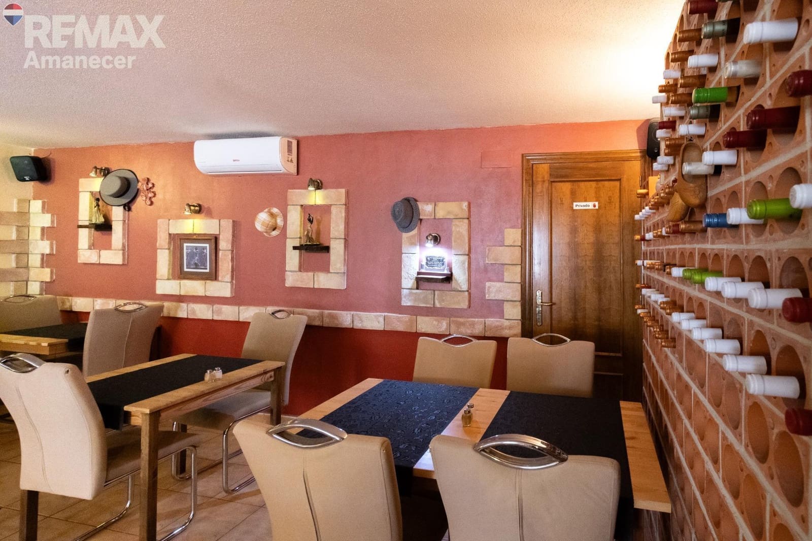 Commercieel te koop in La Veleta - € 199.000 (Ref: 9847525)
