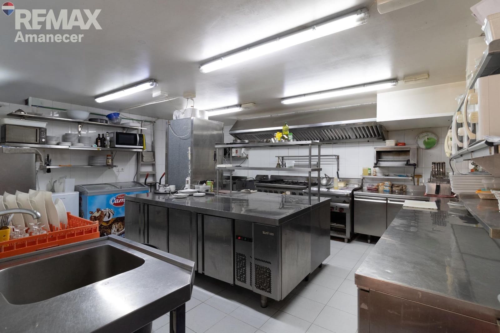 Commercieel te koop in La Veleta - € 199.000 (Ref: 9847525)