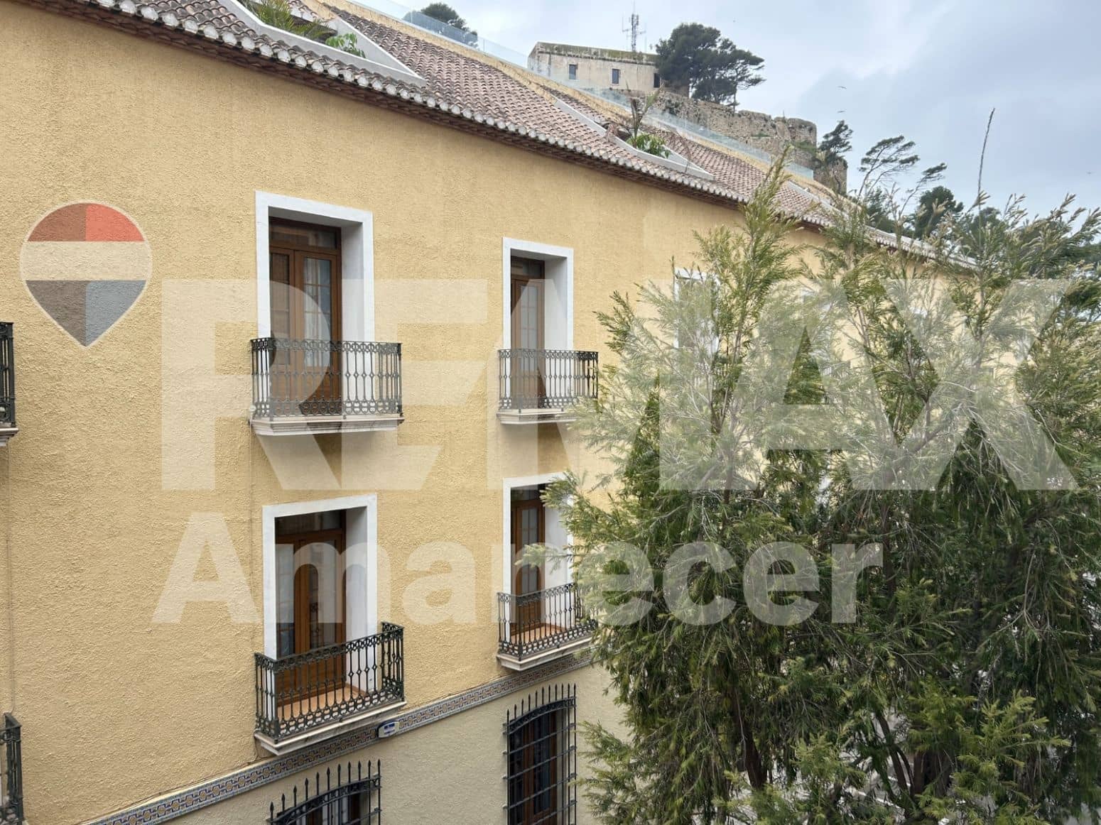 3 bedroom Flat for rent in Denia - € 1,300 (Ref: 9847526)