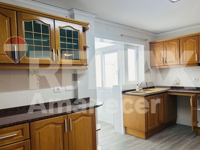 Piso de 4 habitaciones en El Puerto, Dénia en alquiler - 1.500 € (Ref: 9847527)