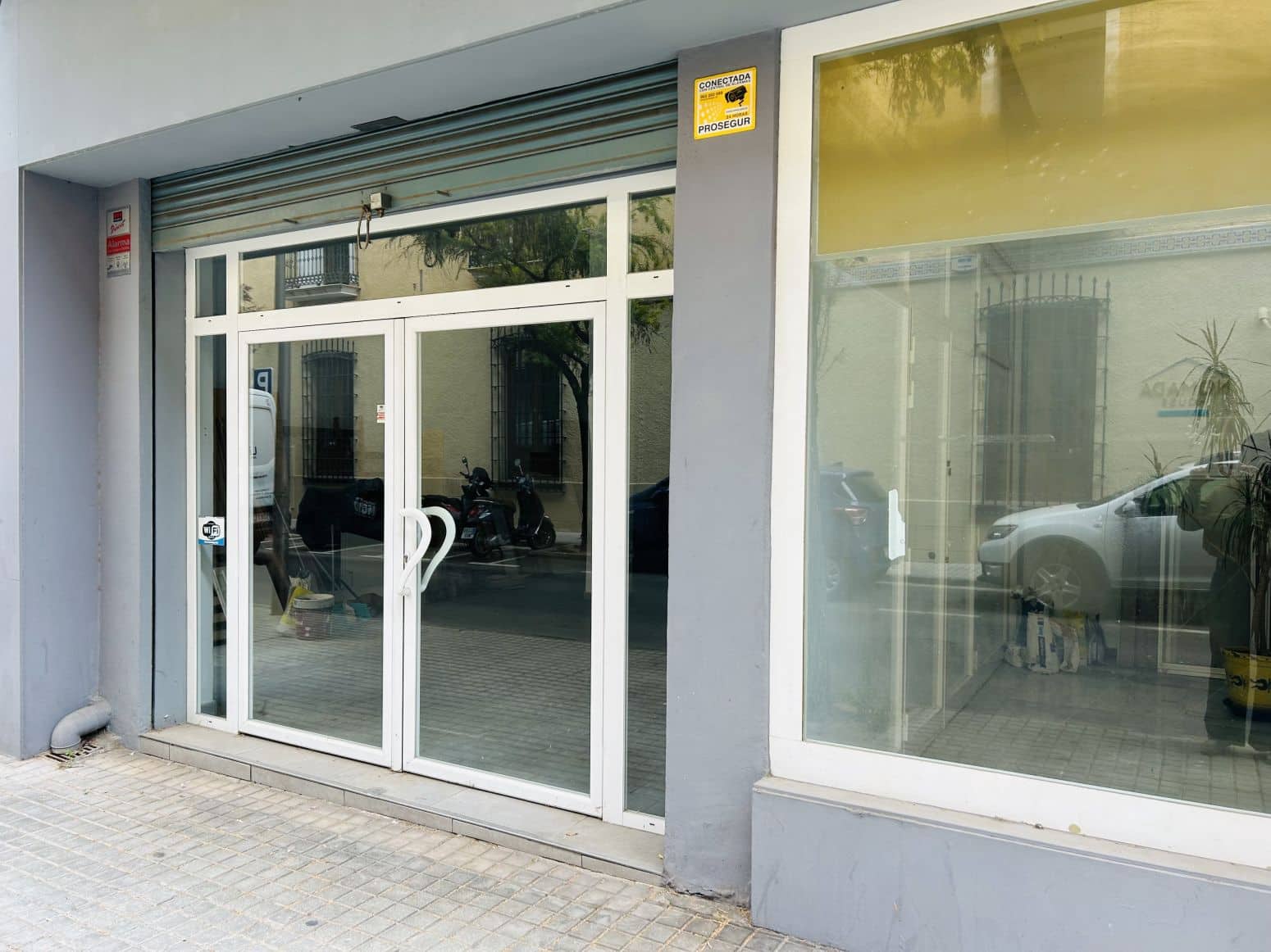 Empresa para arrendar em Denia - 1 100 € (Ref: 9847528)