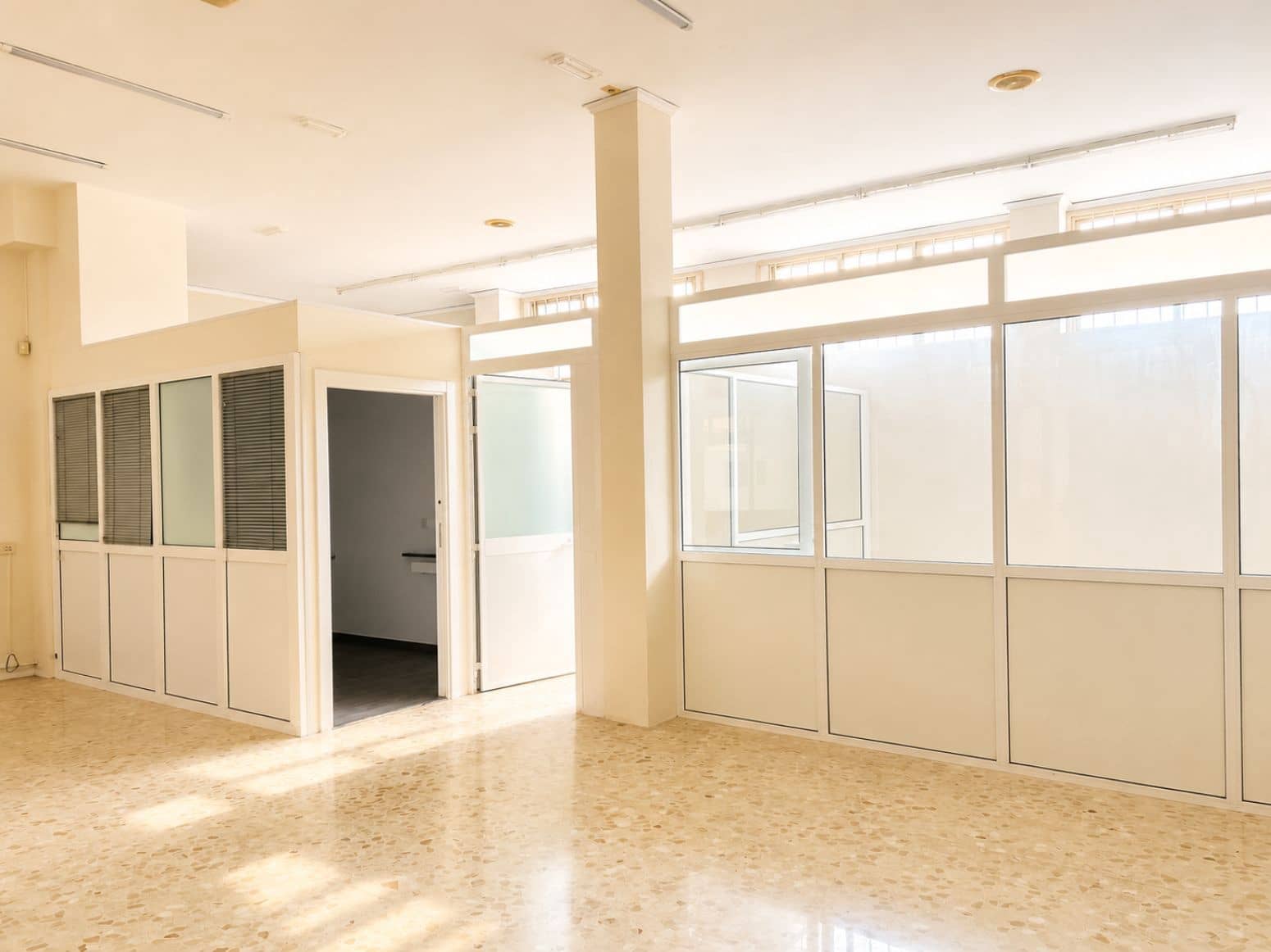 Kontor til leje i Denia - € 1.200 (Ref: 9847529)