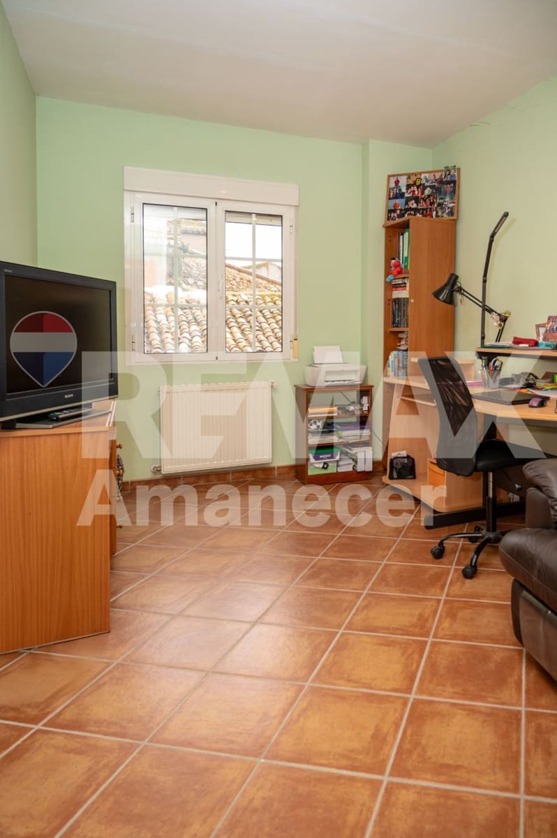 5 Zimmer Villa zu verkaufen in Alfafara mit Garage - 240.000 € (Ref: 9847530)