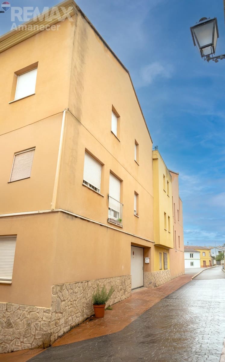5 bedroom Villa for sale in Alfafara with garage - € 239,000 (Ref: 9847530)