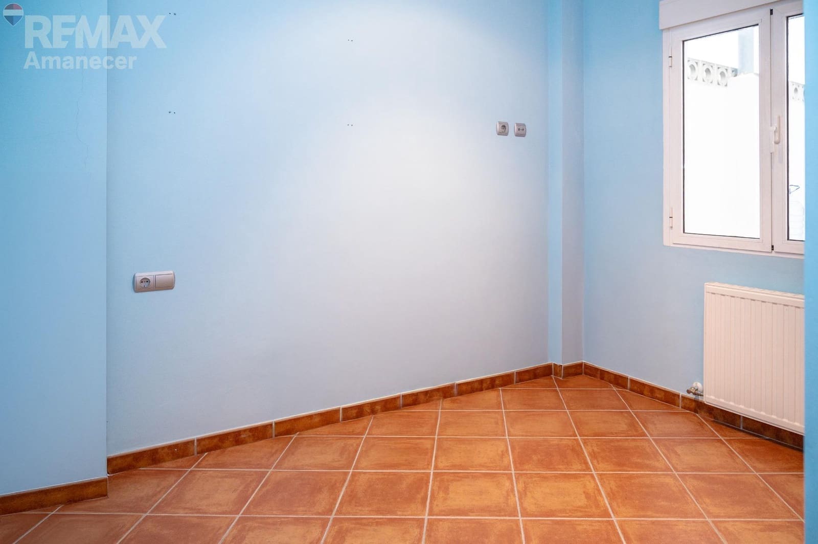 5 bedroom Villa for sale in Alfafara with garage - € 239,000 (Ref: 9847530)