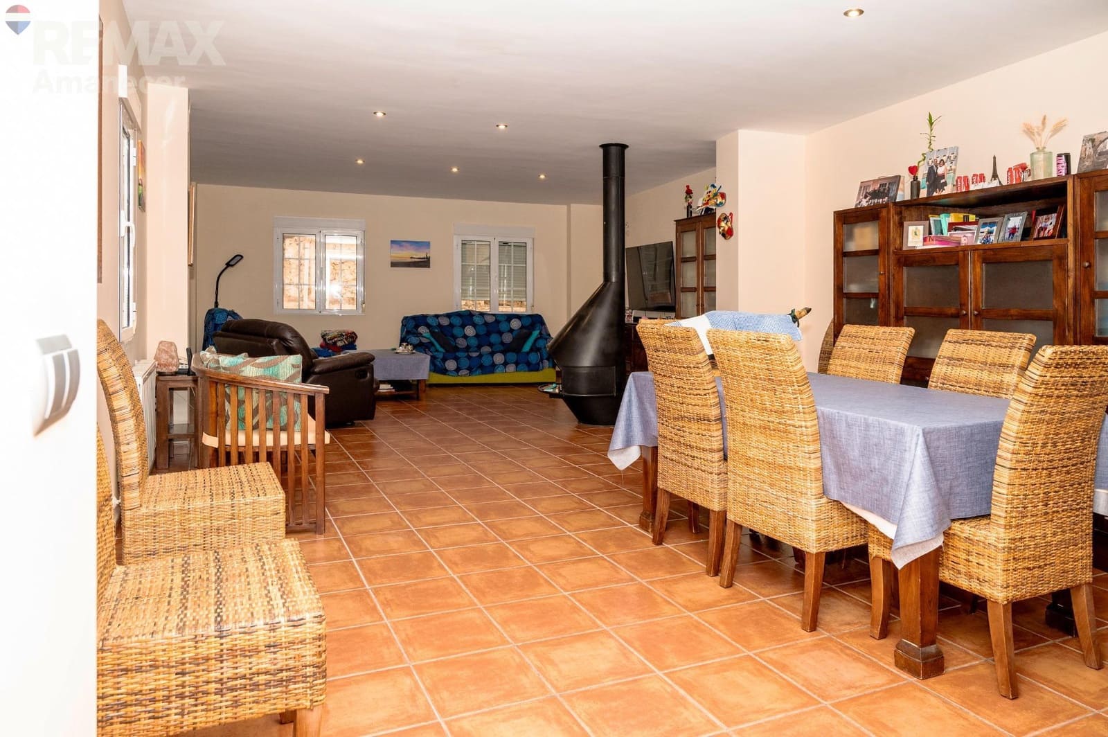 5 bedroom Villa for sale in Alfafara with garage - € 239,000 (Ref: 9847530)