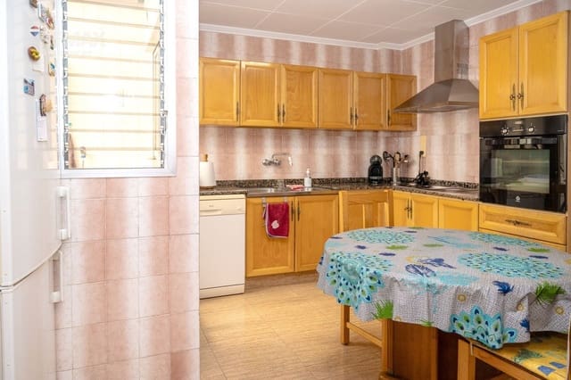 4 slaapkamer Huis te koop in Enguera met garage - € 226.000 (Ref: 9847533)