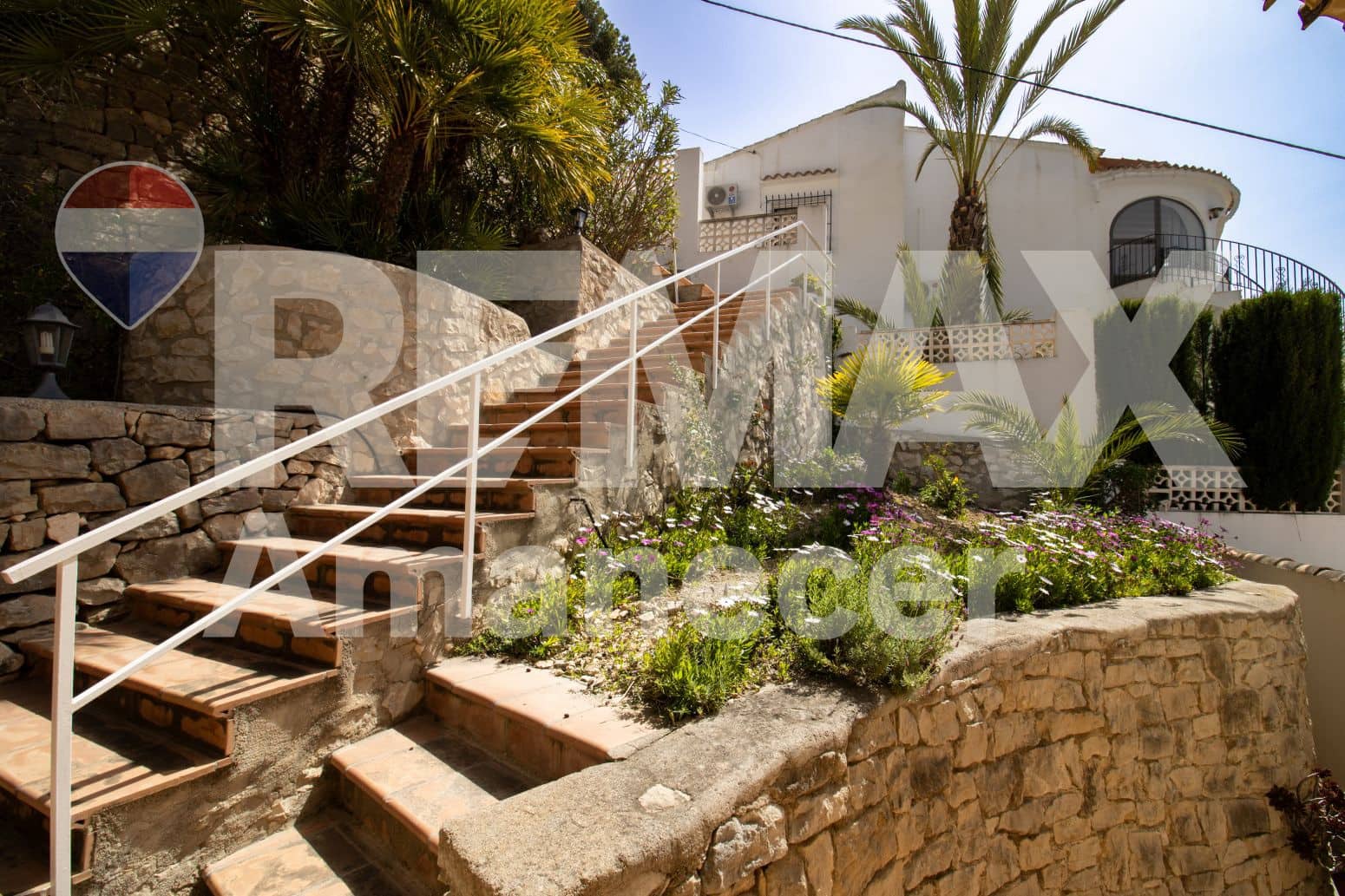 3 slaapkamer Villa te koop in Montemar met zwembad garage - € 675.000 (Ref: 9847534)