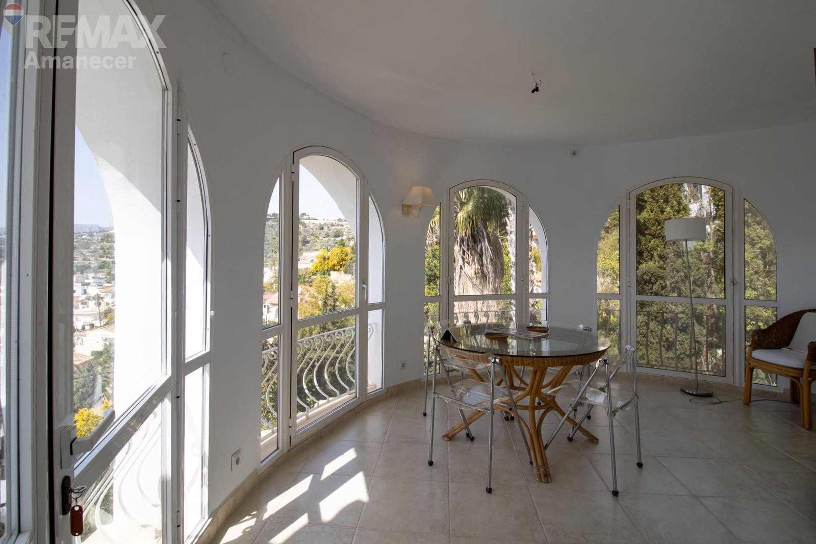 3 soverom Villa til salgs i Montemar med svømmebasseng garasje - € 645 000 (Ref: 9847534)