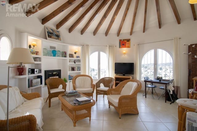 3 soverom Villa til salgs i Montemar, Benissa med svømmebasseng garasje - € 645 000 (Ref: 9847534)