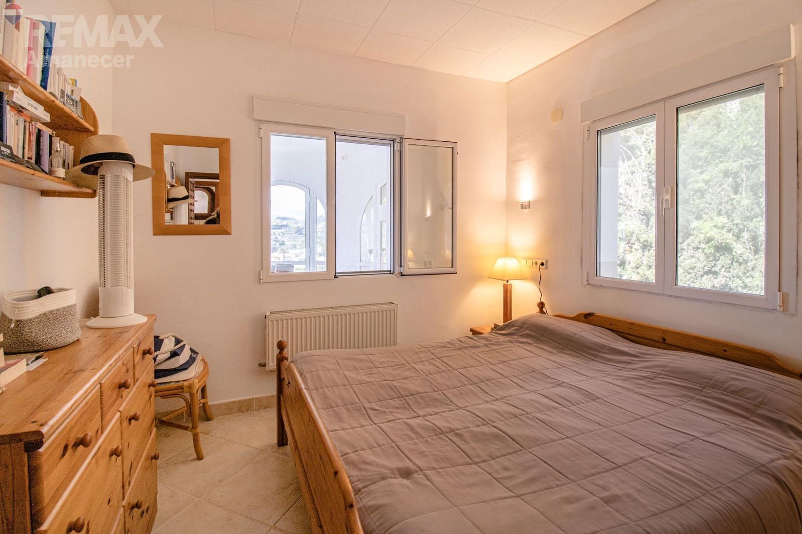 3 soverom Villa til salgs i Montemar med svømmebasseng garasje - € 645 000 (Ref: 9847534)