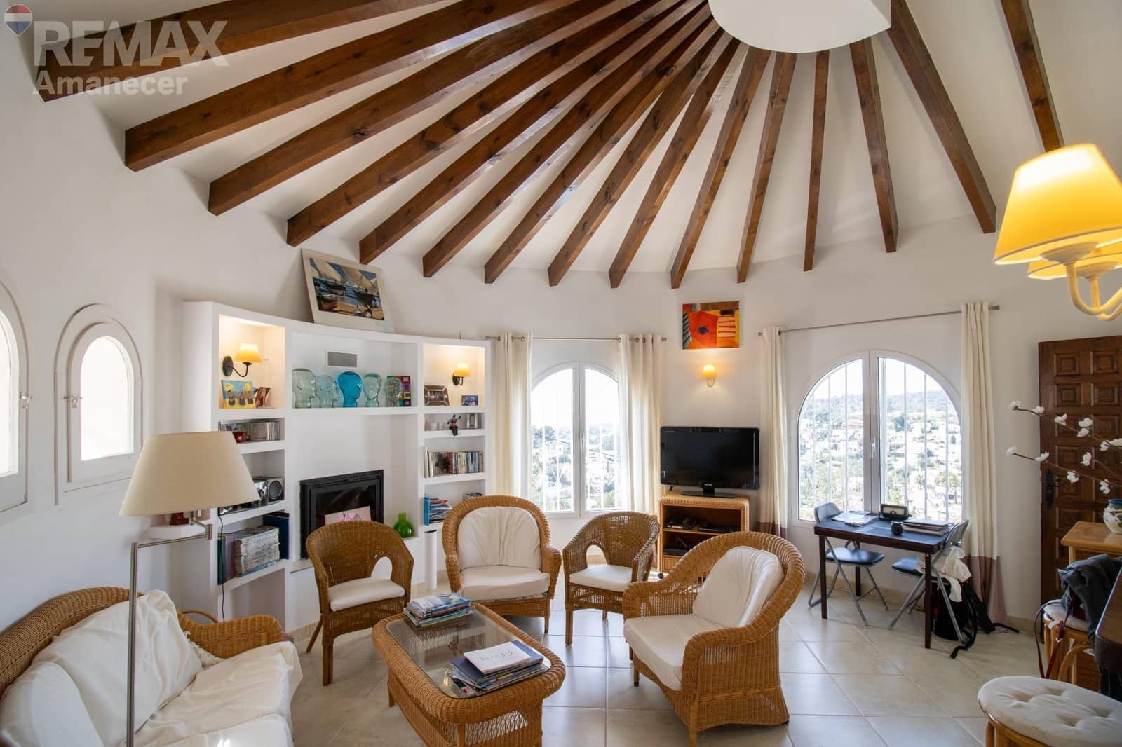 3 soverom Villa til salgs i Montemar med svømmebasseng garasje - € 645 000 (Ref: 9847534)