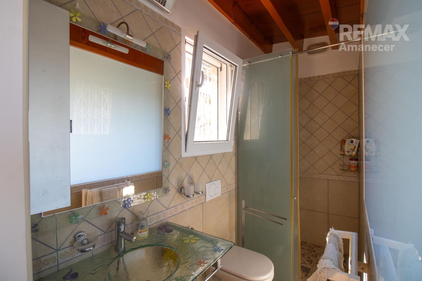 6 bedroom Villa for sale in Denia with garage - € 1,350,000 (Ref: 9849379)