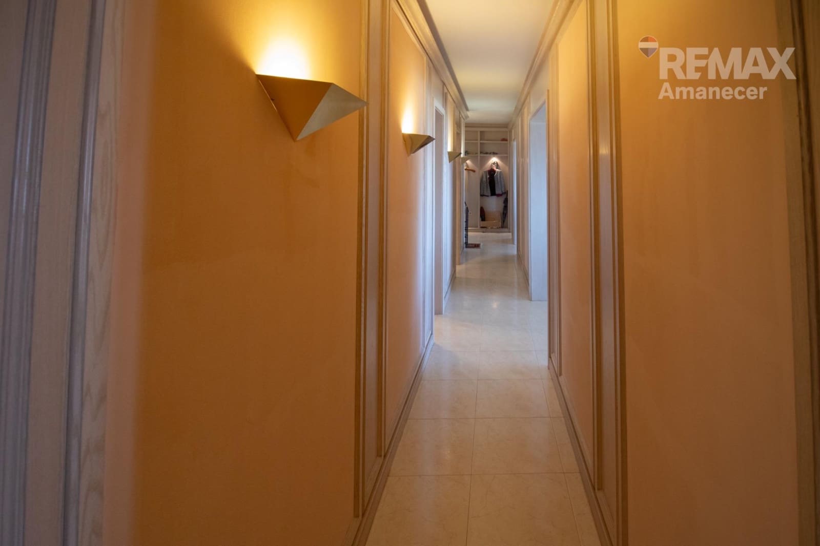 6 bedroom Villa for sale in Denia with garage - € 1,350,000 (Ref: 9849379)