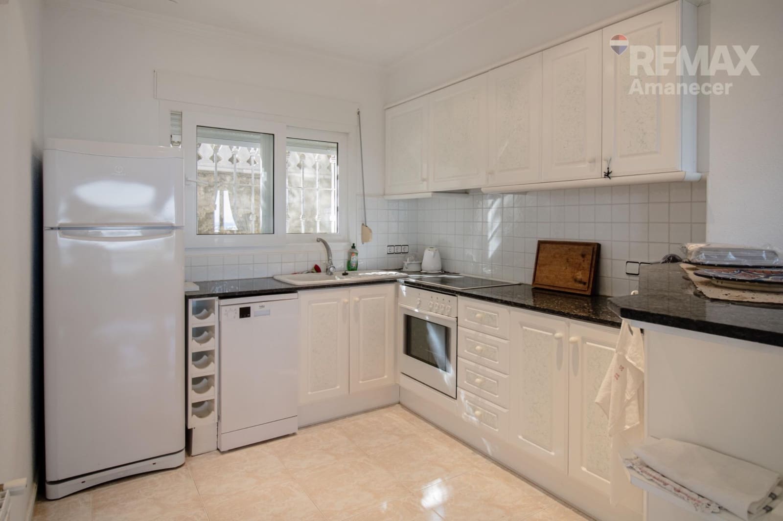 6 bedroom Villa for sale in Denia with garage - € 1,350,000 (Ref: 9849379)