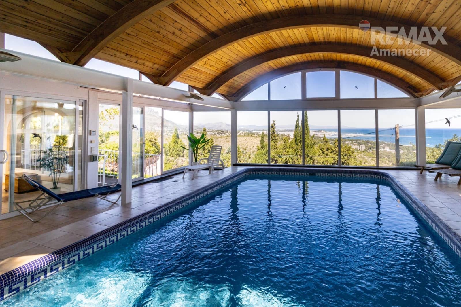 6 bedroom Villa for sale in Denia with garage - € 1,350,000 (Ref: 9849379)