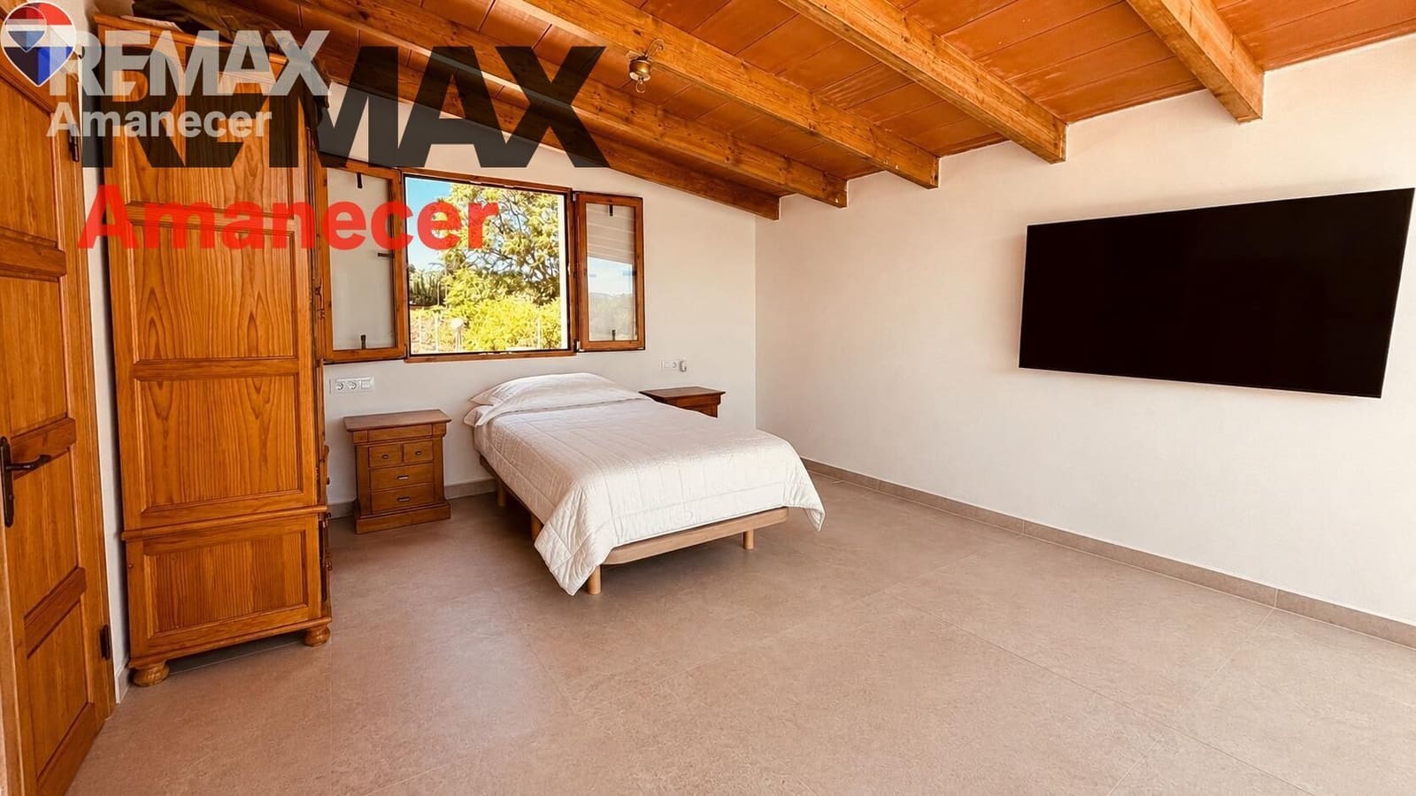 1 bedroom Villa for rent in Denia with pool garage - € 2,000 (Ref: 9849380)