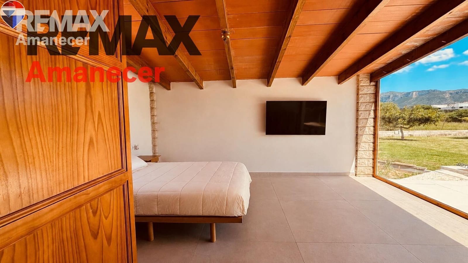 1 bedroom Villa for rent in Denia with pool garage - € 2,000 (Ref: 9849380)