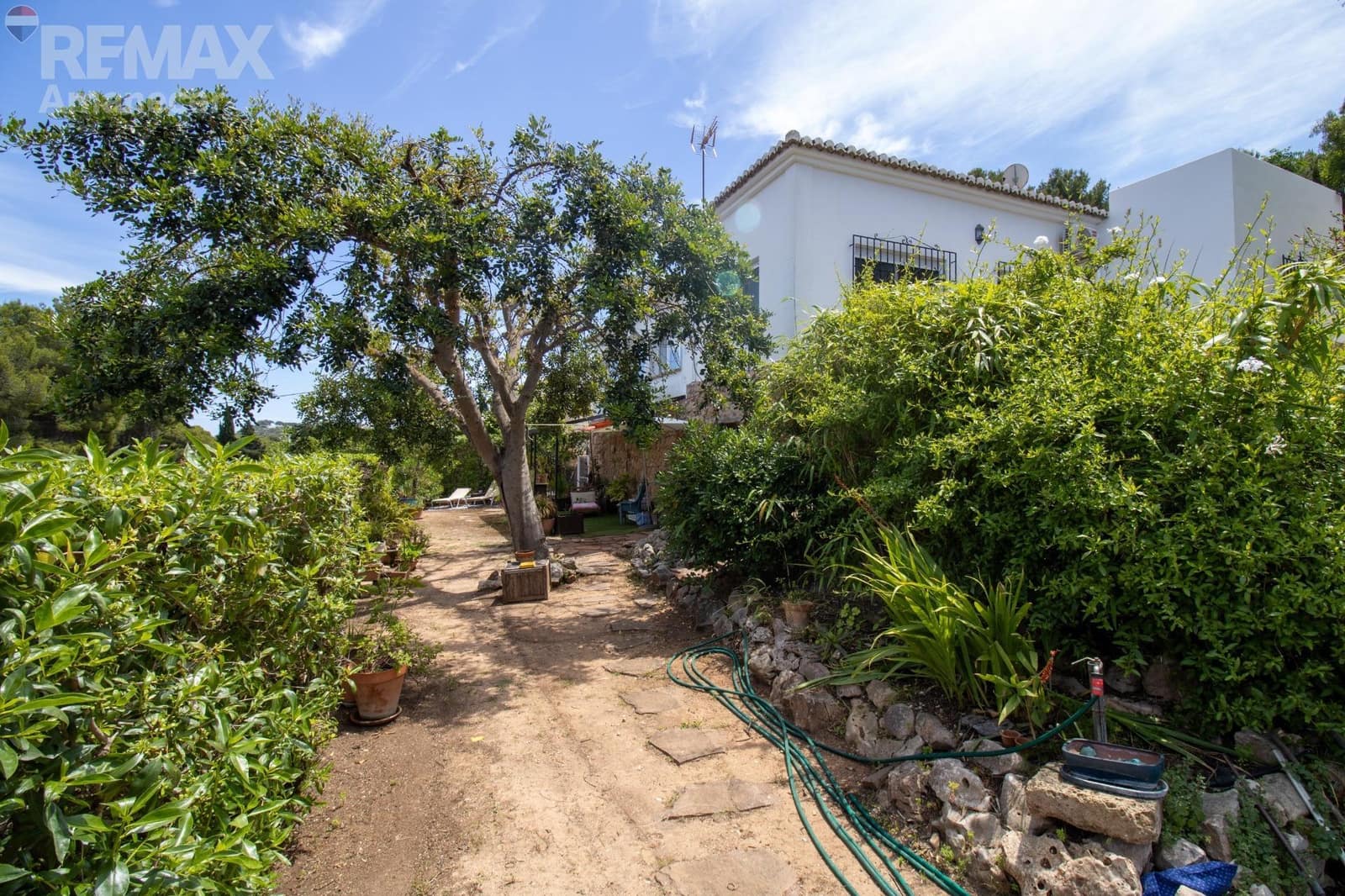 3 chambre Villa/Maison à vendre à Javea / Xabia avec piscine - 640 000 € (Ref: 9855463)