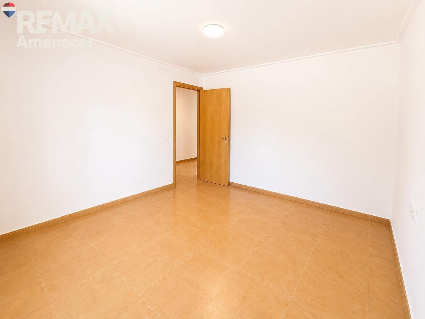 6 quarto Moradia para venda em Enguera com piscina garagem - 428 000 € (Ref: 9873510)