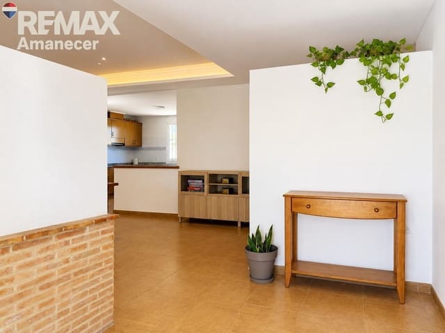 Chalet de 6 habitaciones en Enguera en venta con piscina garaje - 387.000 € (Ref: 9873510)