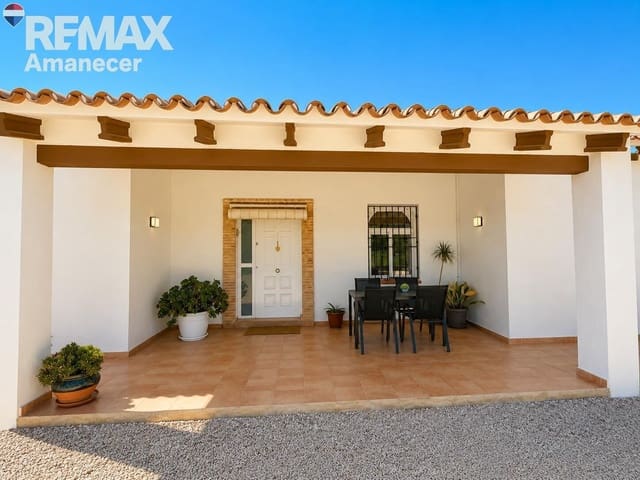 Chalet de 6 habitaciones en Enguera en venta con piscina garaje - 387.000 € (Ref: 9873510)