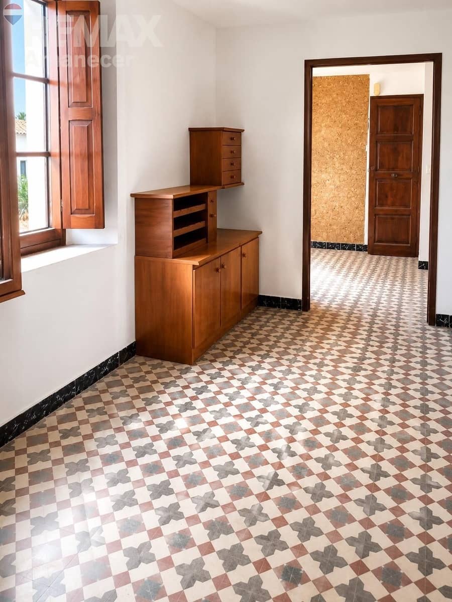 3 quarto Comercial para venda em Denia - 535 000 € (Ref: 9873511)