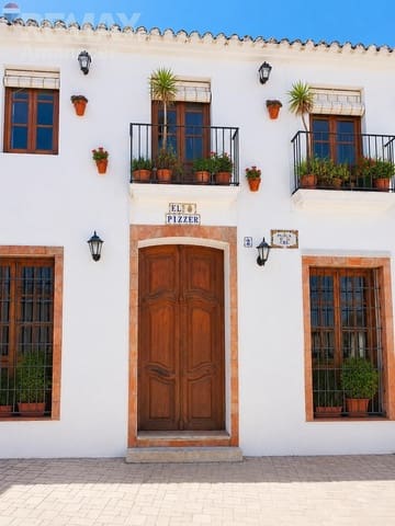 3 quarto Comercial para venda em Centro Urbano, Dénia - 535 000 € (Ref: 9873511)
