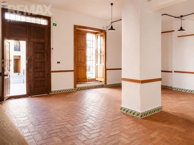 3 quarto Comercial para venda em Centro Urbano, Dénia - 535 000 € (Ref: 9873511)