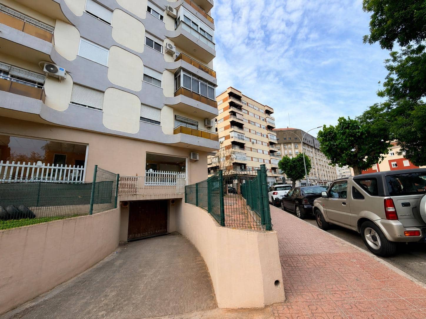 Garaż na sprzedaż w Xativa - 9 500 € (Ref: 9878881)