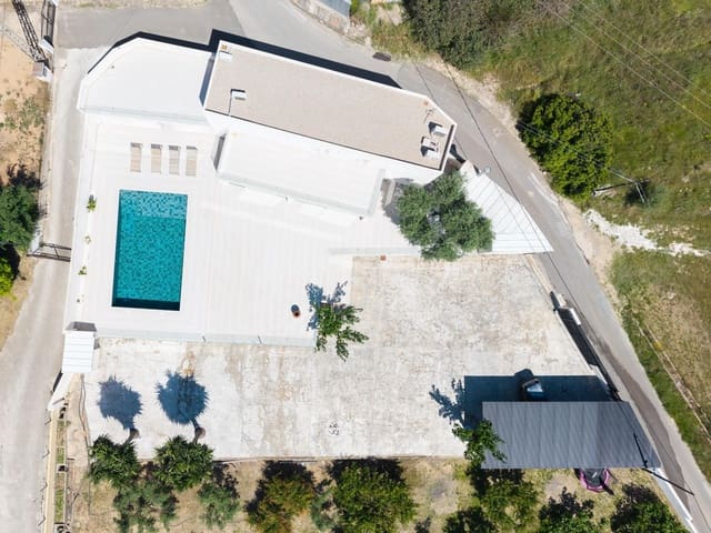4 soverom Villa til salgs i Enguera med svømmebasseng garasje - € 800 000 (Ref: 9878882)