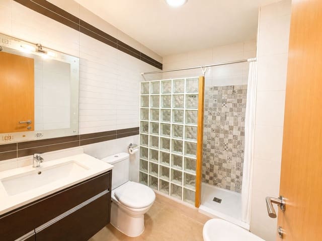 3 chambre Appartement à vendre à Enguera avec garage - 140 000 € (Ref: 9890385)