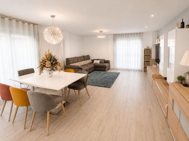 5 chambre Villa/Maison Mitoyenne à vendre à Enguera avec piscine garage - 360 000 € (Ref: 9890386)