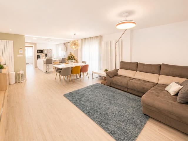 5 chambre Villa/Maison Mitoyenne à vendre à Enguera avec piscine garage - 360 000 € (Ref: 9890386)