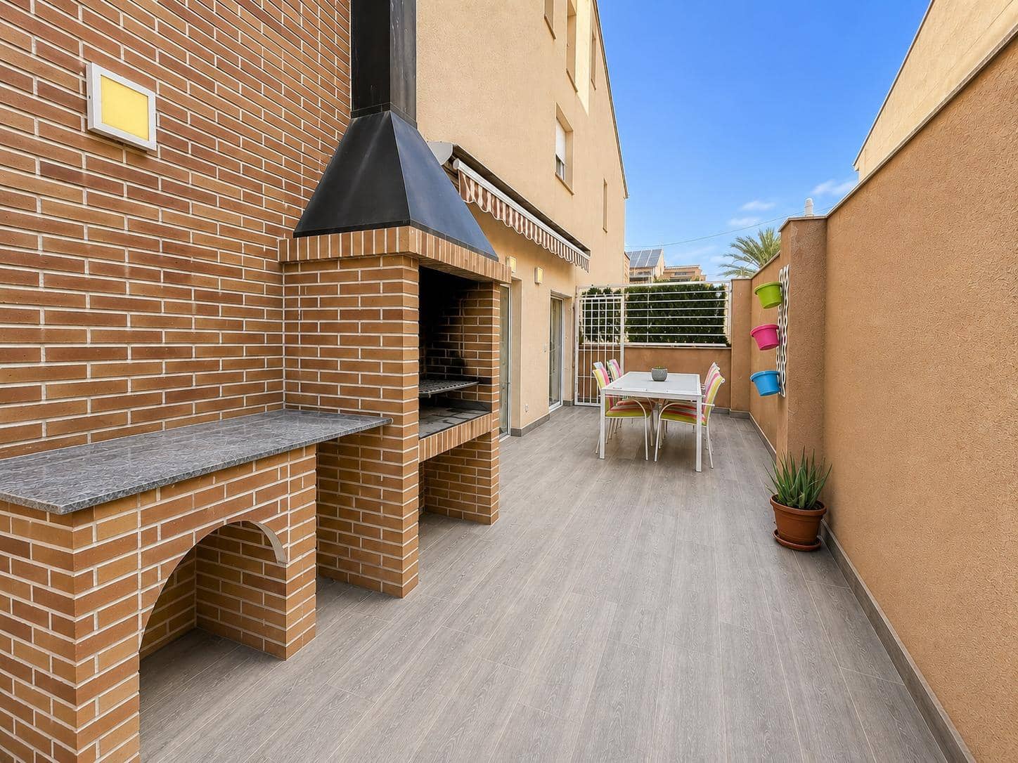 5 chambre Villa/Maison Mitoyenne à vendre à Enguera avec piscine garage - 360 000 € (Ref: 9890386)