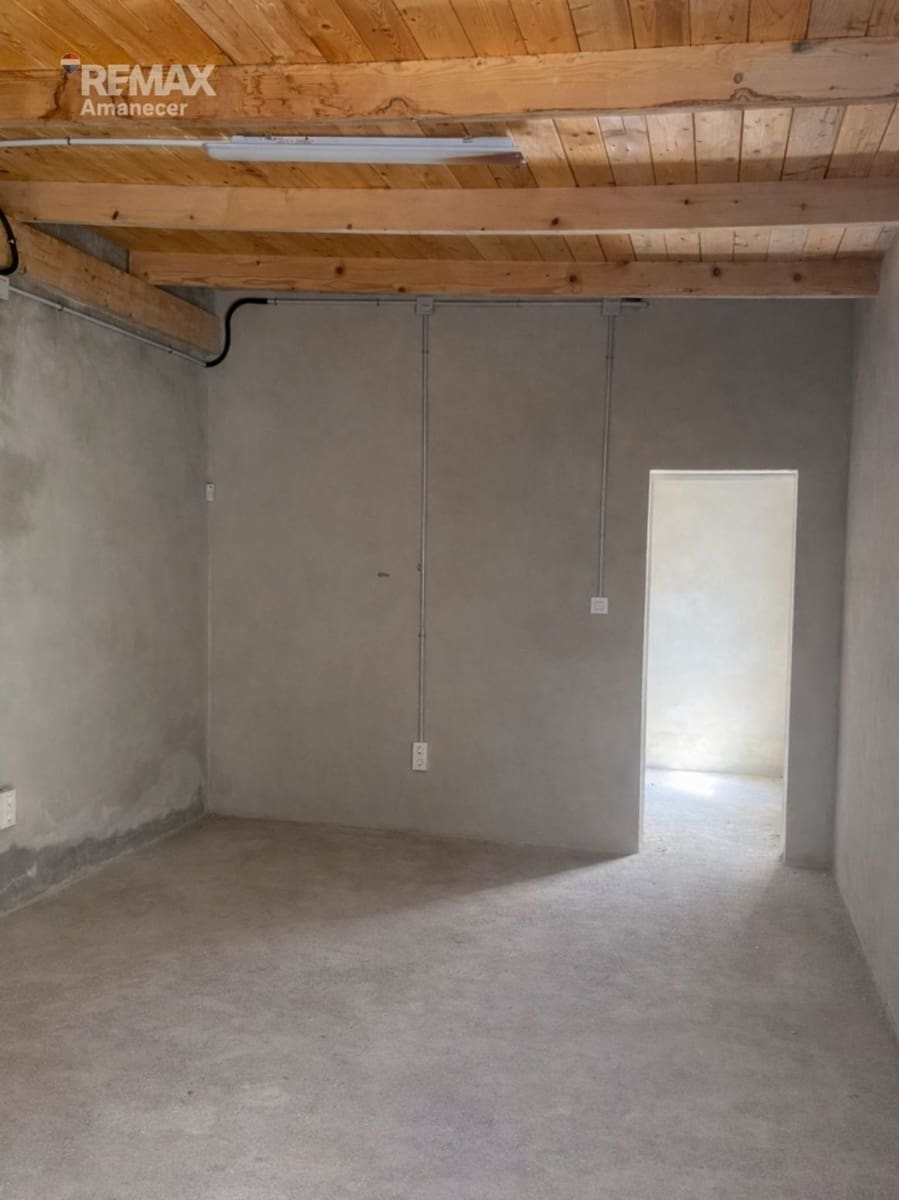 Townhouse for sale in L'Olleria - € 110,000 (Ref: 9890387)