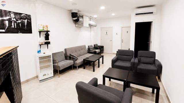 Erhverv til salg i Benidorm - € 200.000 (Ref: 9924620)