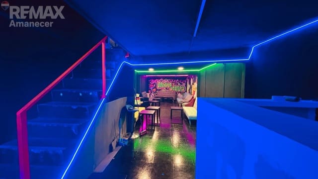 Erhverv til salg i Benidorm - € 200.000 (Ref: 9924620)