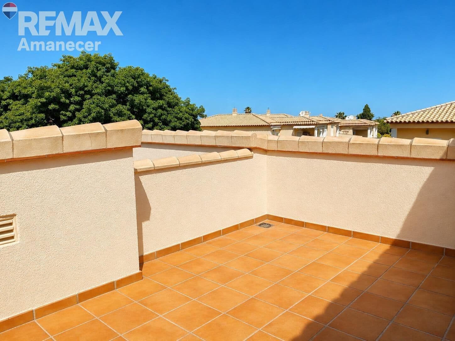 5 bedroom Villa for sale in Denia with pool garage - € 790,000 (Ref: 9938210)
