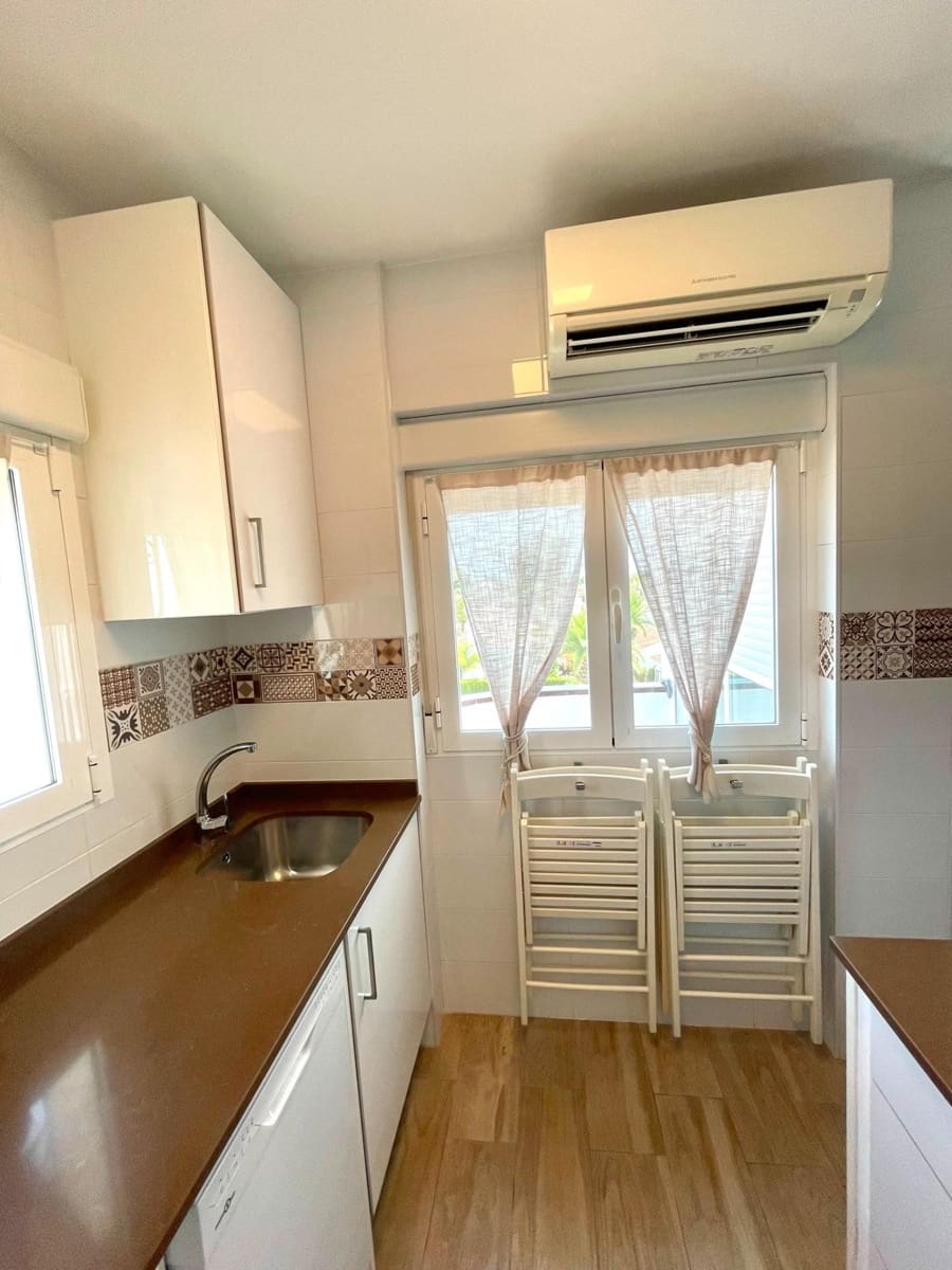 Apartamento de 1 habitación en Dénia en venta con piscina - 170.000 € (Ref: 9939984)