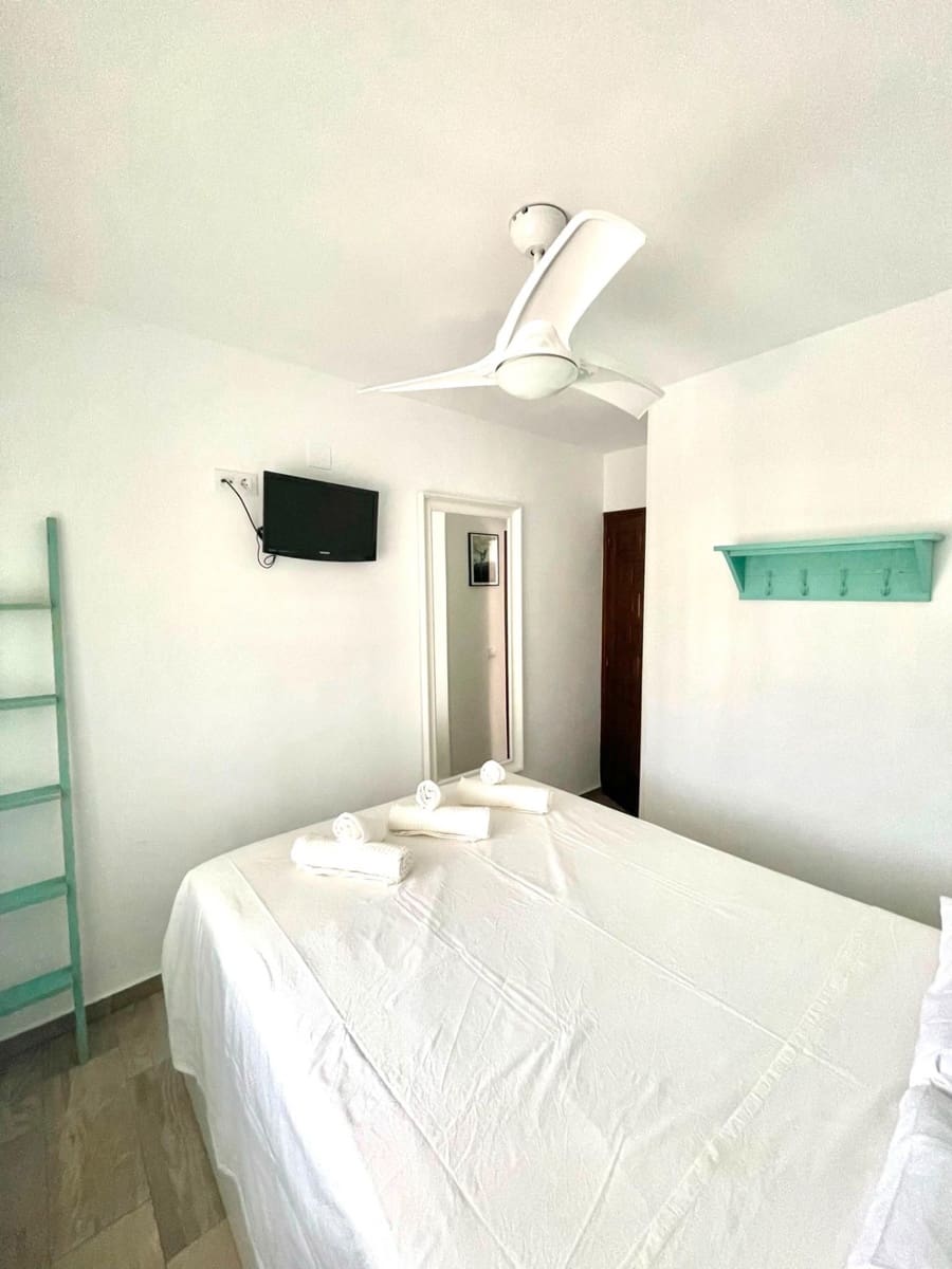 Apartamento de 1 habitación en Dénia en venta con piscina - 170.000 € (Ref: 9939984)