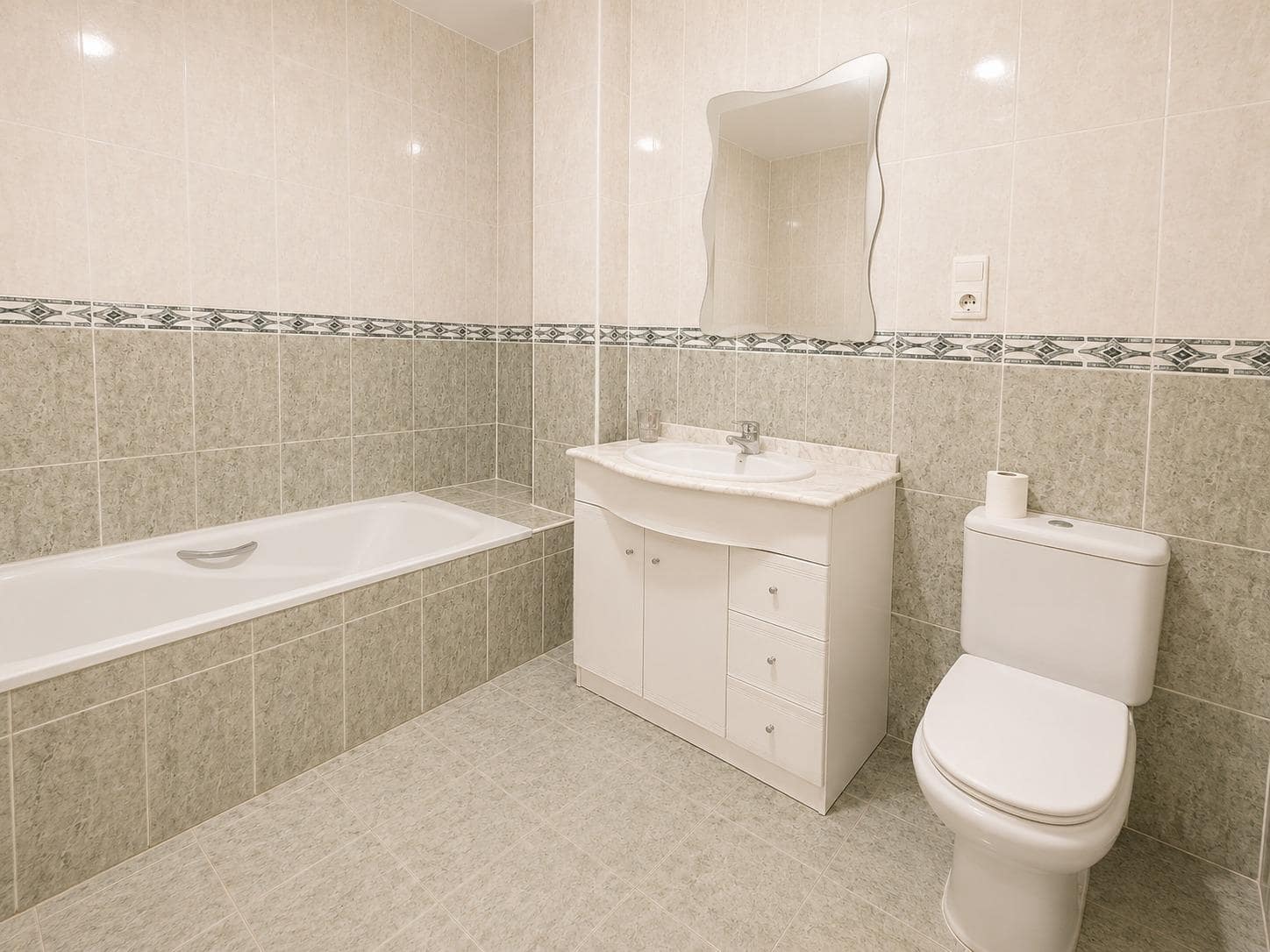 5 quarto Moradia em Banda para venda em Enguera com garagem - 209 000 € (Ref: 9942533)