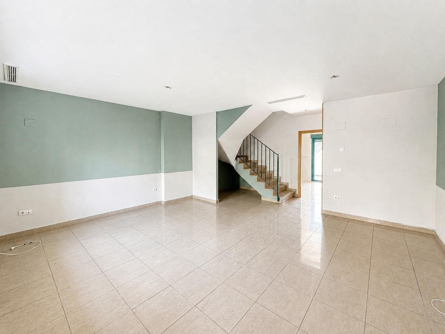 4 bedroom Terraced Villa for sale in Gandia with pool - € 325,000 (Ref: 9942534)