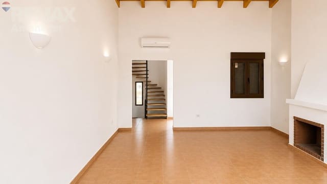 4 soveværelse Semi-Rækkehus til salg i Relleu med garage - € 240.000 (Ref: 9945722)