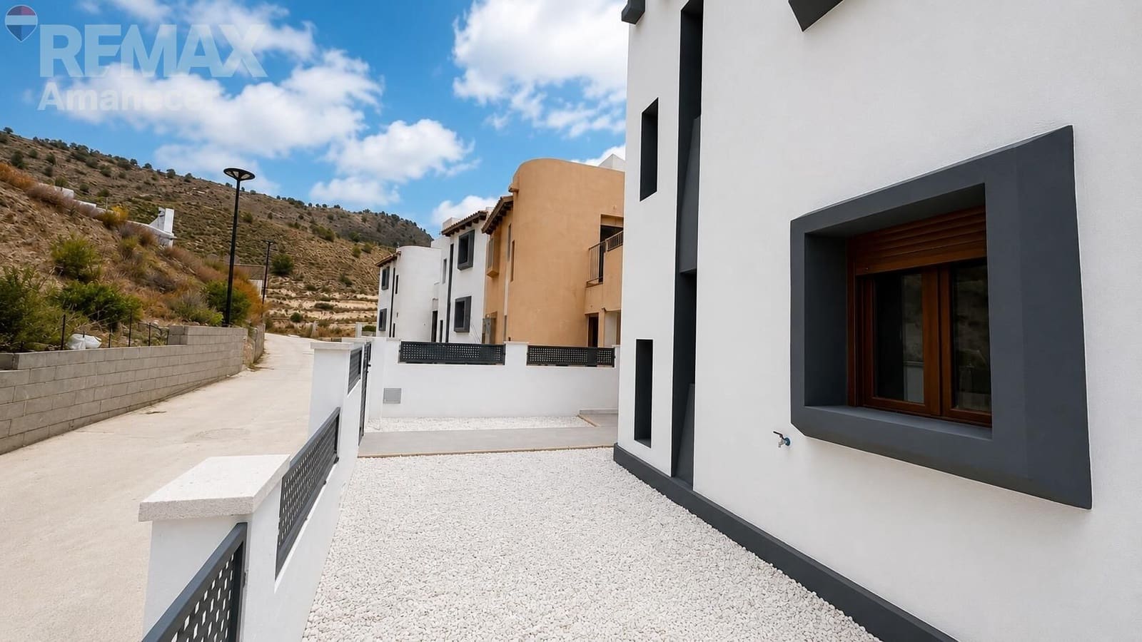 4 camera da letto Villetta Bifamiliare in vendita in Relleu con garage - 240.000 € (Rif: 9945722)