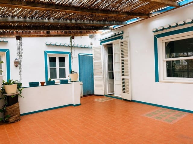 6 soveværelse Erhverv til salg i El Puerto, Dénia - € 850.000 (Ref: 9949809)