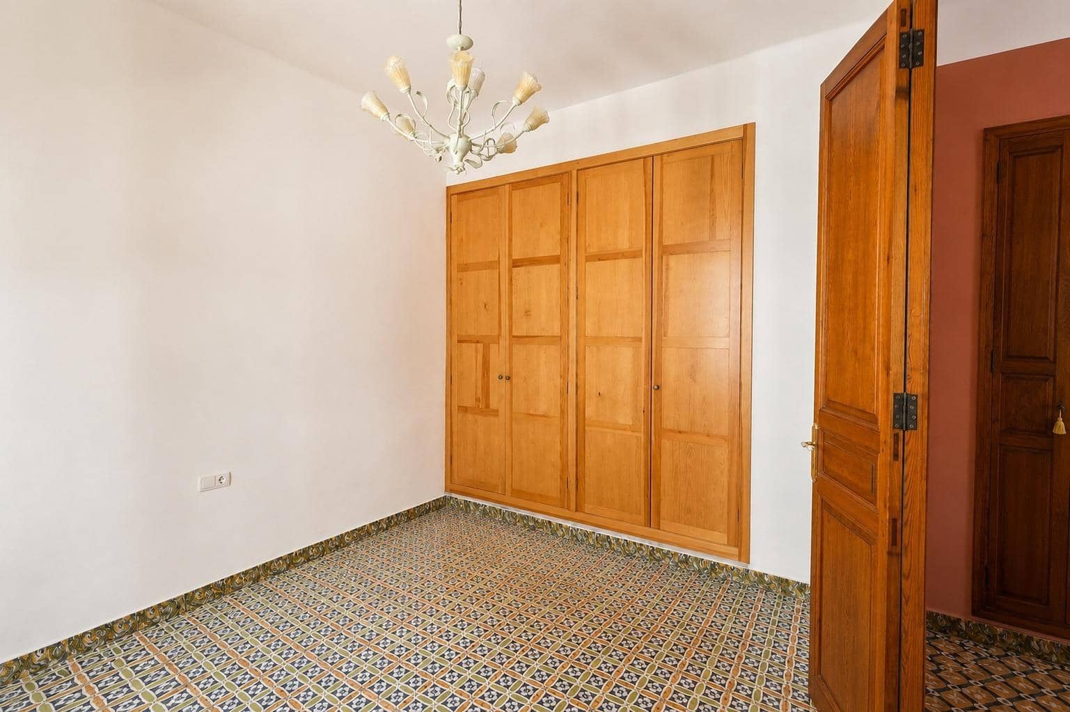 6 soveværelse Erhverv til salg i Denia - € 850.000 (Ref: 9949809)
