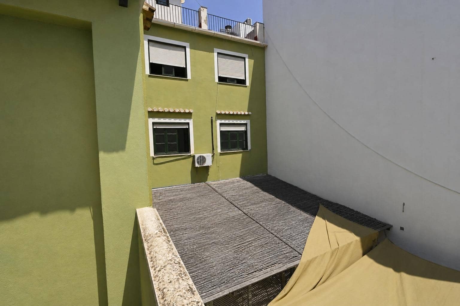 6 soveværelse Erhverv til salg i Denia - € 850.000 (Ref: 9949809)