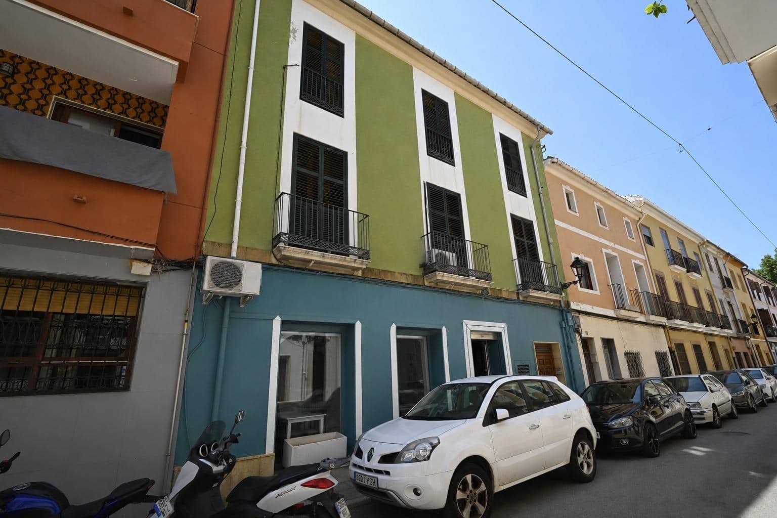 6 bedroom Commercial for sale in Denia - € 850,000 (Ref: 9949809)